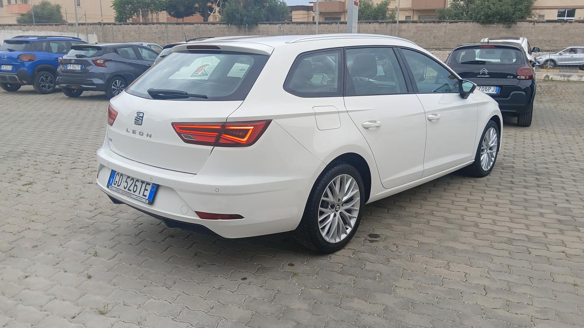 Seat Leon 2.0 TDI 150 CV DSG ST Business 526